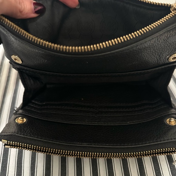 Michael Kors Black Pebble Crossbody Bag - Picture 6 of 7